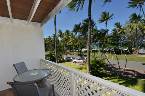 Seascape Holidays At Beachfront Terraces - Yamba Accommodation 13