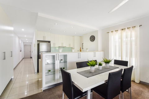 Redvue Holiday Apartments - Yamba Accommodation 4