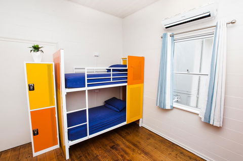 Mad Monkey Central - Yamba Accommodation 5