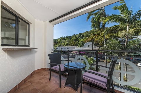 Regal Port Douglas - Yamba Accommodation 11