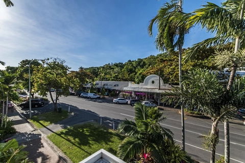 Regal Port Douglas - Yamba Accommodation 10