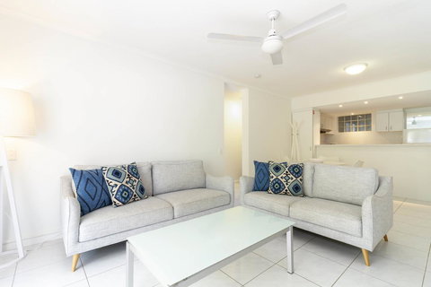 The White House Port Douglas - Yamba Accommodation 29