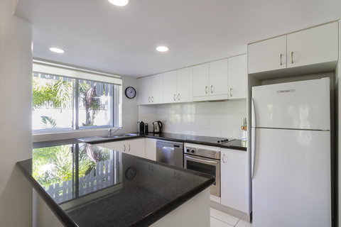 The White House Port Douglas - Yamba Accommodation 38