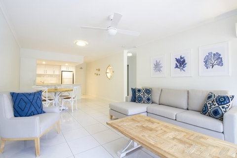 The White House Port Douglas - Yamba Accommodation 5