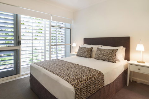 The White House Port Douglas - Yamba Accommodation 6