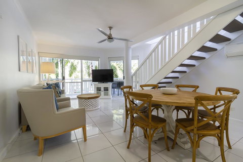 The White House Port Douglas - Yamba Accommodation 7