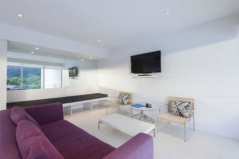 Pool Resort Port Douglas - Yamba Accommodation 15