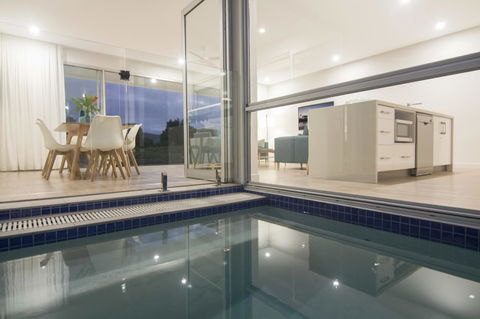 Pool Resort Port Douglas - Yamba Accommodation 36