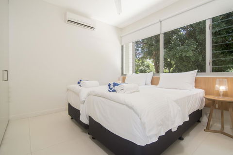 Pool Resort Port Douglas - Yamba Accommodation 33
