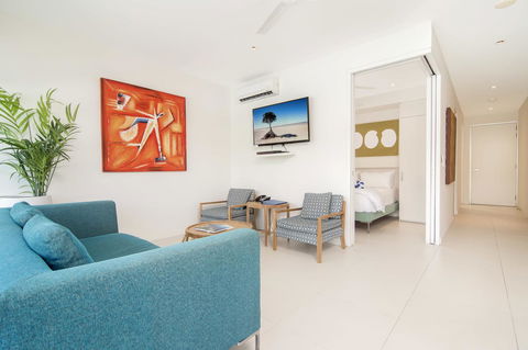 Pool Resort Port Douglas - Yamba Accommodation 32
