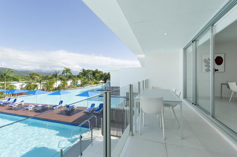 Pool Resort Port Douglas - Yamba Accommodation 26