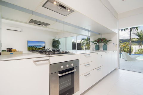 Pool Resort Port Douglas - Yamba Accommodation 8