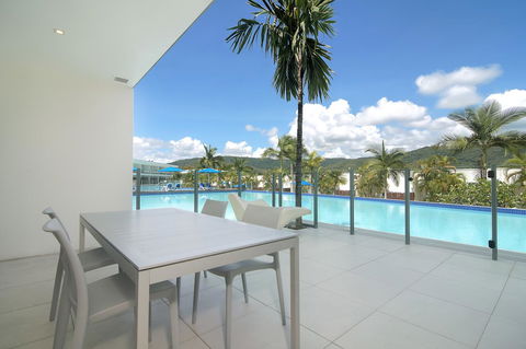 Pool Resort Port Douglas - Yamba Accommodation 31