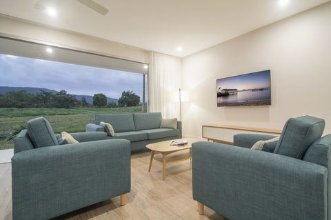 Pool Resort Port Douglas - Yamba Accommodation 38