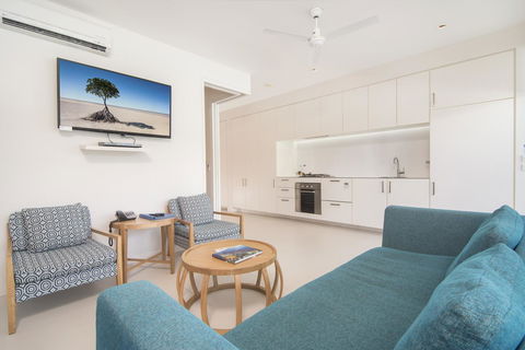 Pool Resort Port Douglas - Yamba Accommodation 7
