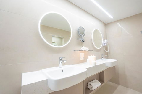 Pacific Hotel Cairns - Yamba Accommodation 24
