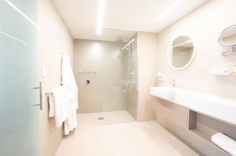 Pacific Hotel Cairns - Yamba Accommodation 5