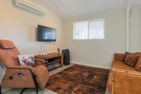 Bed & Breakfast 1 Bedroom Guest House - Yamba Accommodation 24