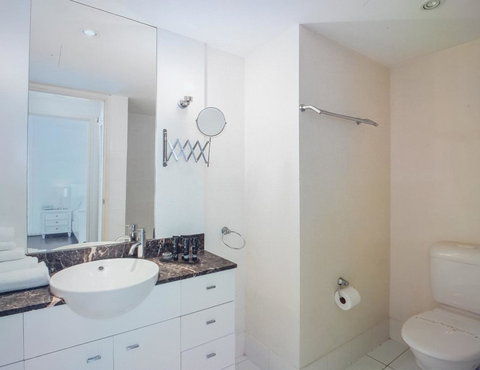 Circle Luxury Holidays - Yamba Accommodation 1