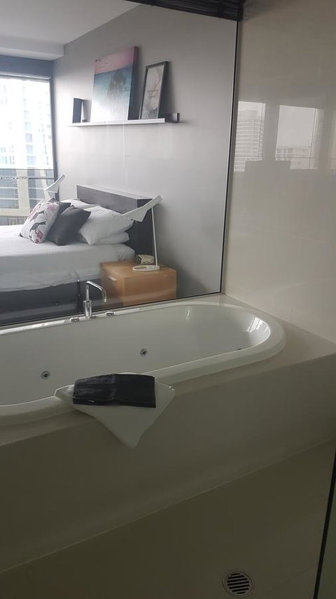 Circle Luxury Holidays - Yamba Accommodation 17