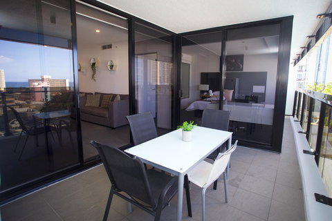 Circle Luxury Holidays - Yamba Accommodation 3