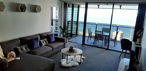 Circle Luxury Holidays - Yamba Accommodation 14