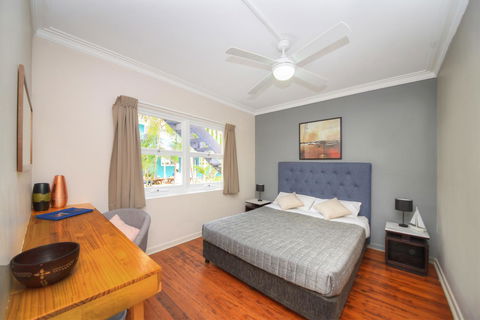 Backpackers In Paradise 18-35 Hostel - Yamba Accommodation 1
