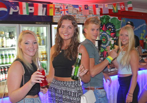 Backpackers In Paradise 18-35 Hostel - Yamba Accommodation 8