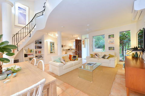 [ ANDY'S BEACH HOUSE ] - Yamba Accommodation 13