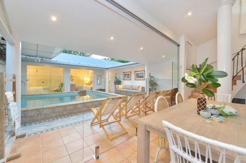 [ ANDY'S BEACH HOUSE ] - Yamba Accommodation 5