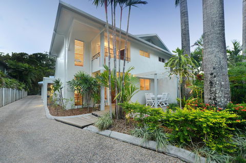 [ ANDY'S BEACH HOUSE ] - Yamba Accommodation 11