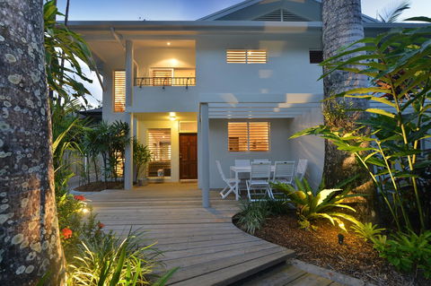 [ ANDY'S BEACH HOUSE ] - Yamba Accommodation 6