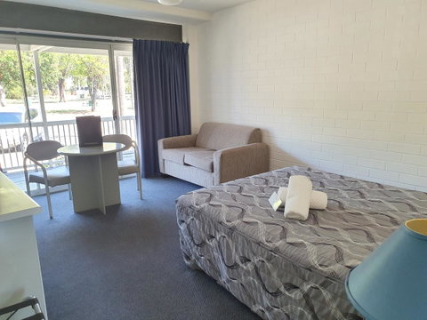Dalby Manor Motor Inn - Yamba Accommodation 1