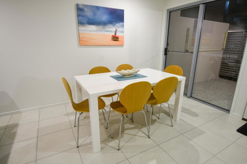 Direct Collective - Breeze On Brightwater - Yamba Accommodation 26
