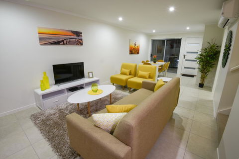 Direct Collective - Breeze On Brightwater - Yamba Accommodation 0