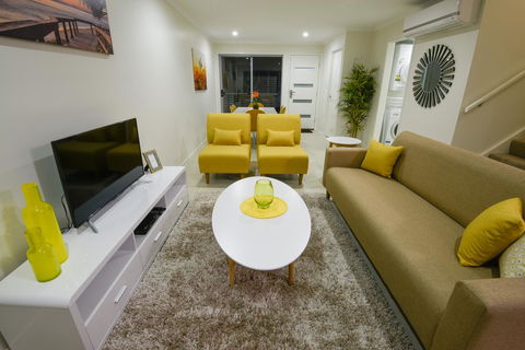 Direct Collective - Breeze On Brightwater - Yamba Accommodation 10