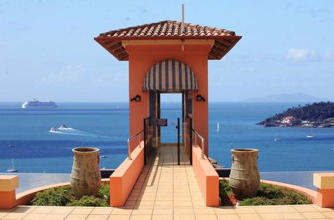 Martinique Whitsunday Resort - Yamba Accommodation 1