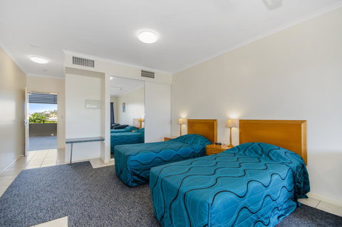 Madison Ocean Breeze Apartments - Yamba Accommodation 10