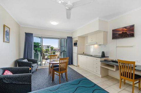 Madison Ocean Breeze Apartments - Yamba Accommodation 11