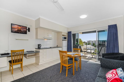 Madison Ocean Breeze Apartments - Yamba Accommodation 12