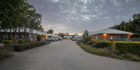 Emerald Maraboon Motor Inn - Yamba Accommodation 8