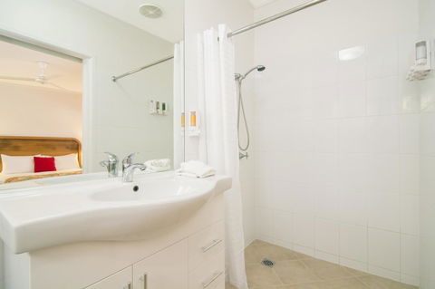 Port Douglas Motel - Yamba Accommodation 39