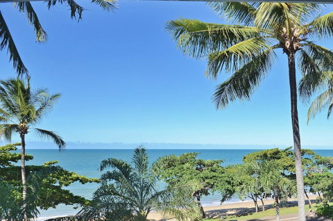 Roydon Beachfront Apartments - Yamba Accommodation 5