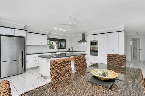 Roydon Beachfront Apartments - Yamba Accommodation 20