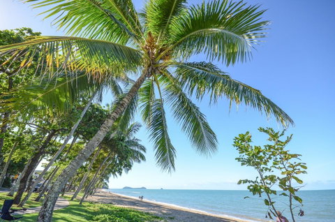 Roydon Beachfront Apartments - Yamba Accommodation 6