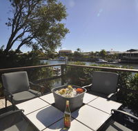 Bribie Island Canal Holiday Destination - Yamba Accommodation