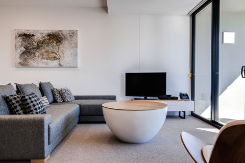 Iconic Kirra Beach Resort - Yamba Accommodation 3