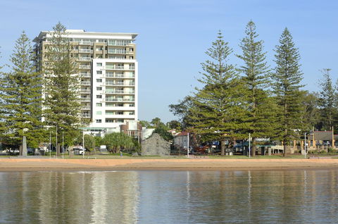 Proximity Waterfront Apartments - Yamba Accommodation 37