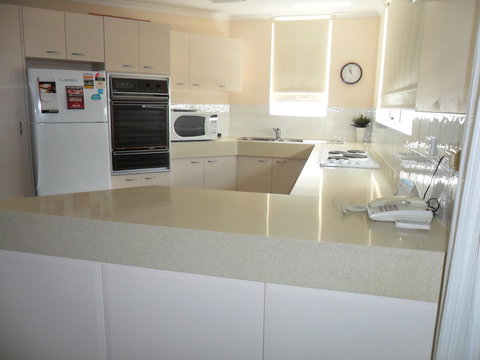 Grosvenor Beachfront Apartments Surfers Paradise - Yamba Accommodation 15