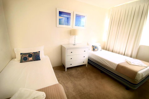 Grosvenor Beachfront Apartments Surfers Paradise - Yamba Accommodation 35